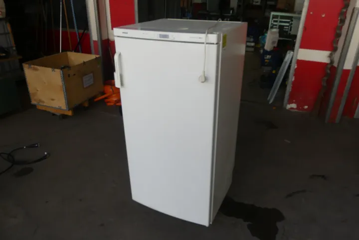 Siemens Kühlschrank Maße in cm ca.: 66 x 64 x 136